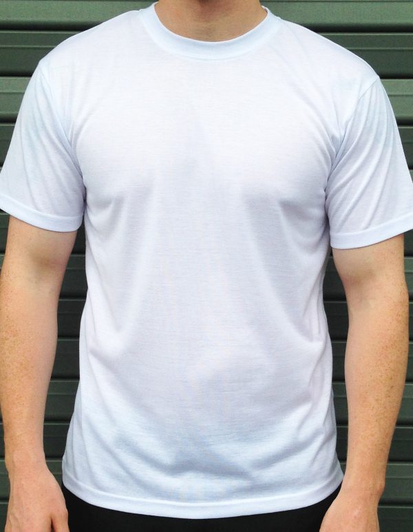 White polyster Tshirt